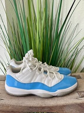 Air Jordan 11 Retro Low University Blue Sneakers
